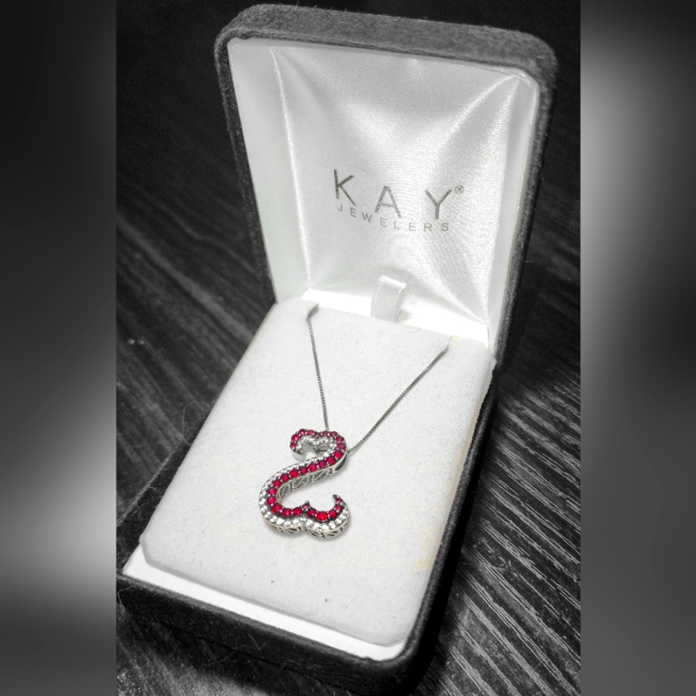Jayne Seymour Open Hearts Necklace